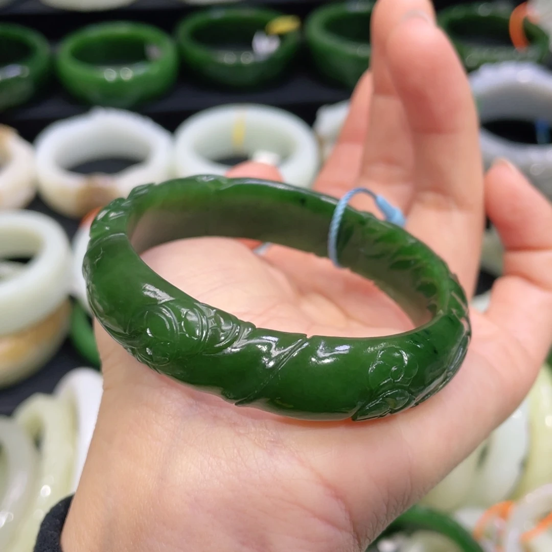 未镶嵌手镯和田玉68