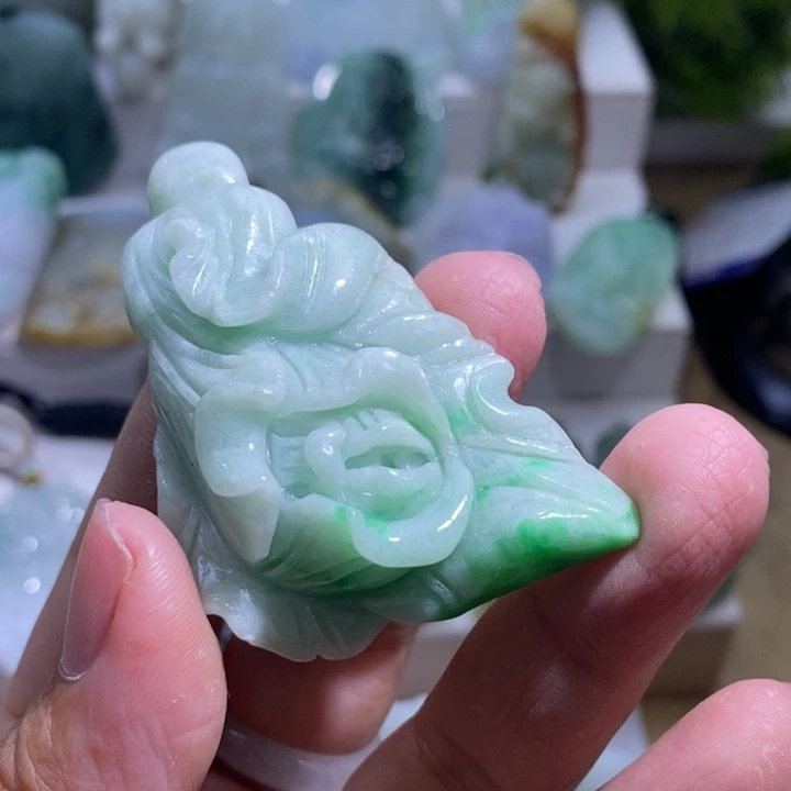 【闪购商品】颈饰未镶嵌翡翠菜