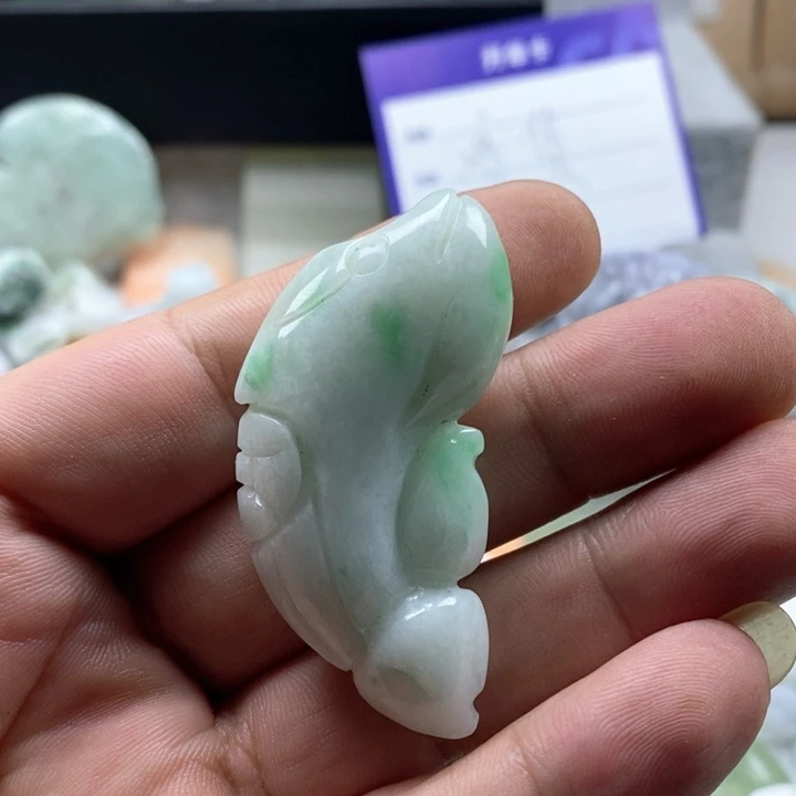 东陵石未镶嵌颈饰