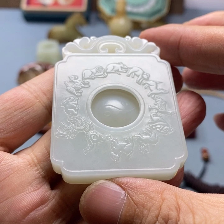 老***孙和田玉未镶嵌颈饰