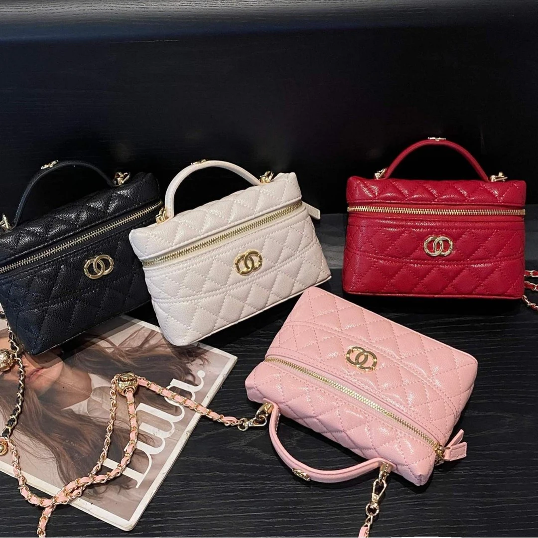 香港品牌菱格链条精致盒子2025年时尚高级感单肩斜挎包通用款女包