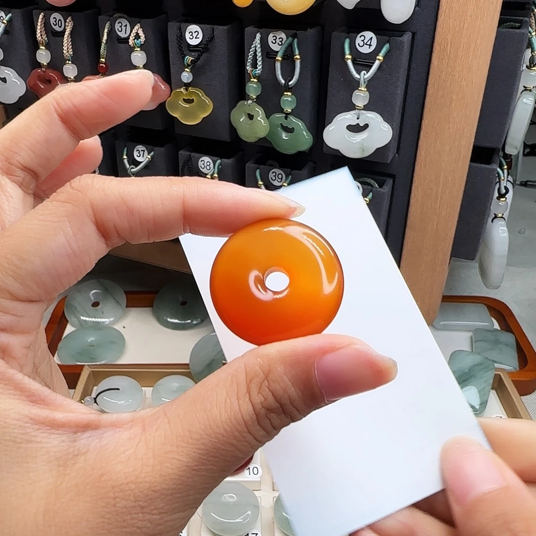 未镶嵌颈饰玛瑙/玉髓