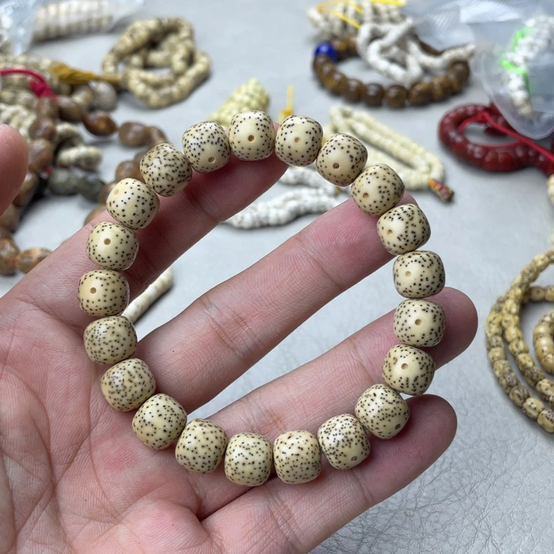 吊坠星月菩提11*10原白单圈