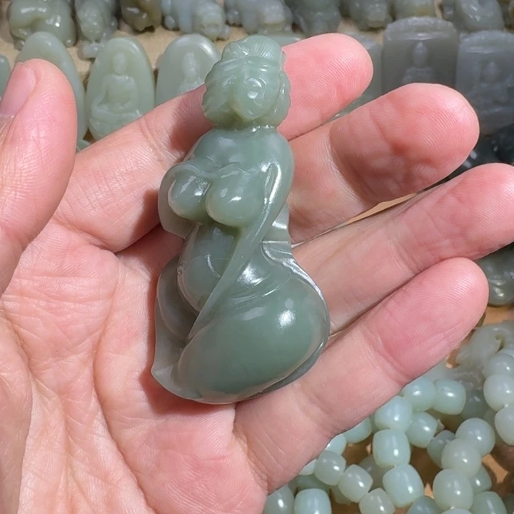 和田玉未镶嵌挂件