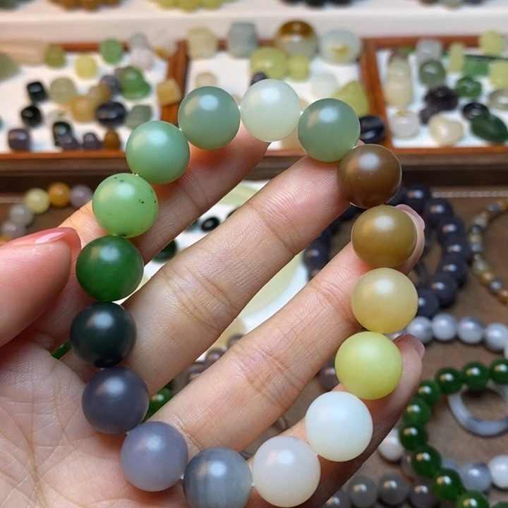 和田玉未镶嵌手链