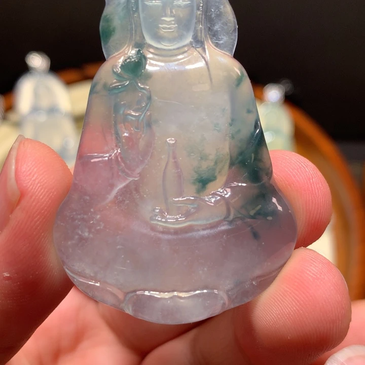 翡翠18K金镶嵌颈饰高冰飘花素衣观音大师工