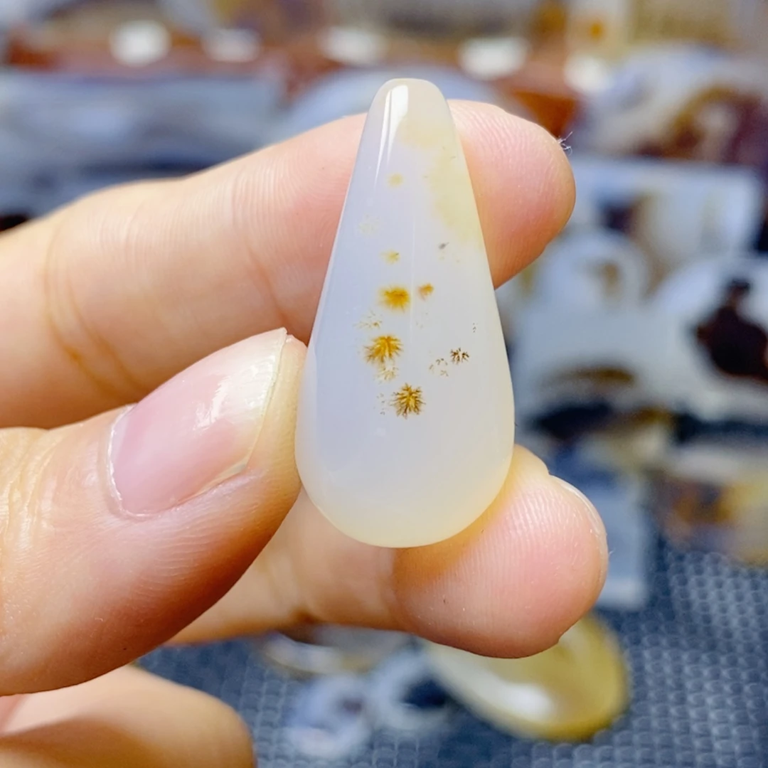 玛瑙/玉髓未镶嵌珠宝半成品