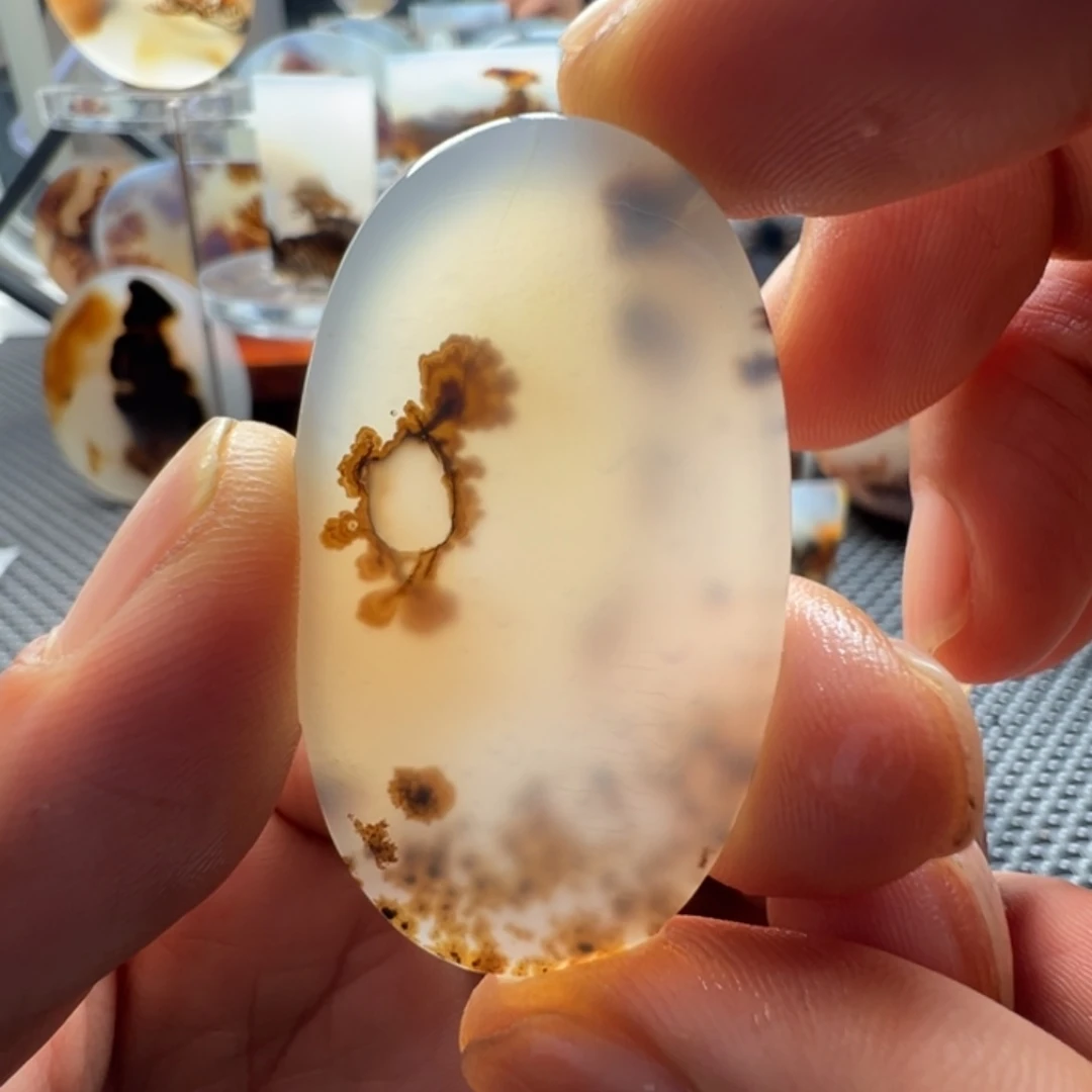 未镶嵌玛瑙/玉髓珠宝奇石