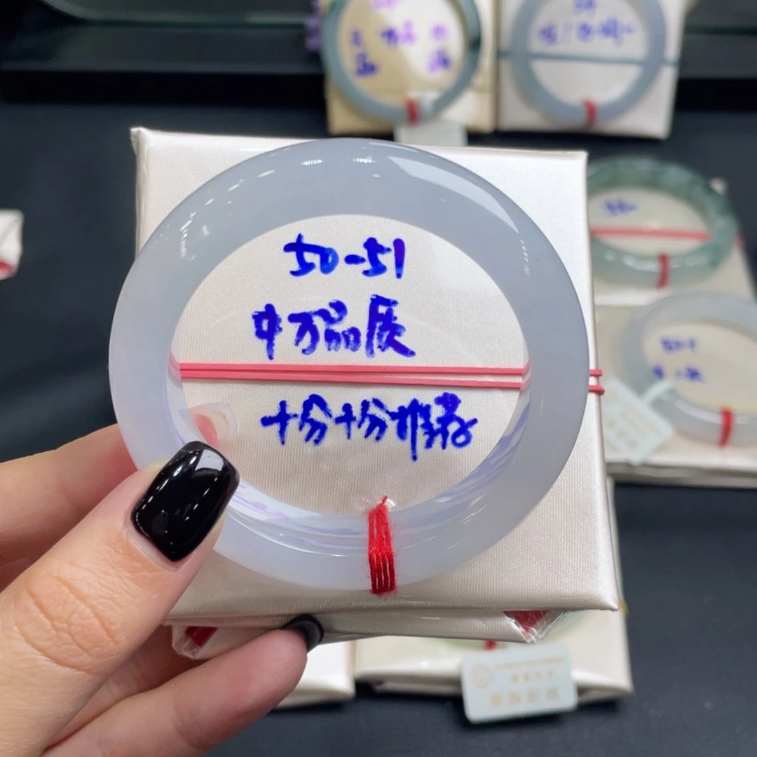 翡翠未镶嵌手镯翡翠手镯