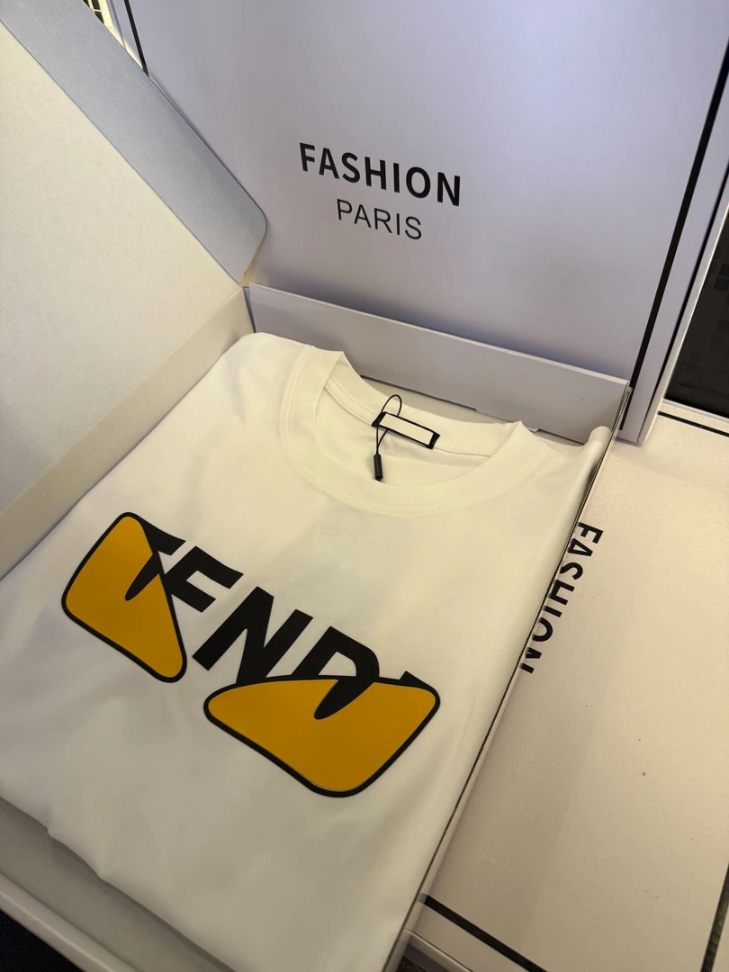 《恶魔之眼》2025新款春夏爆品男女同款潮流设计师圆领T恤