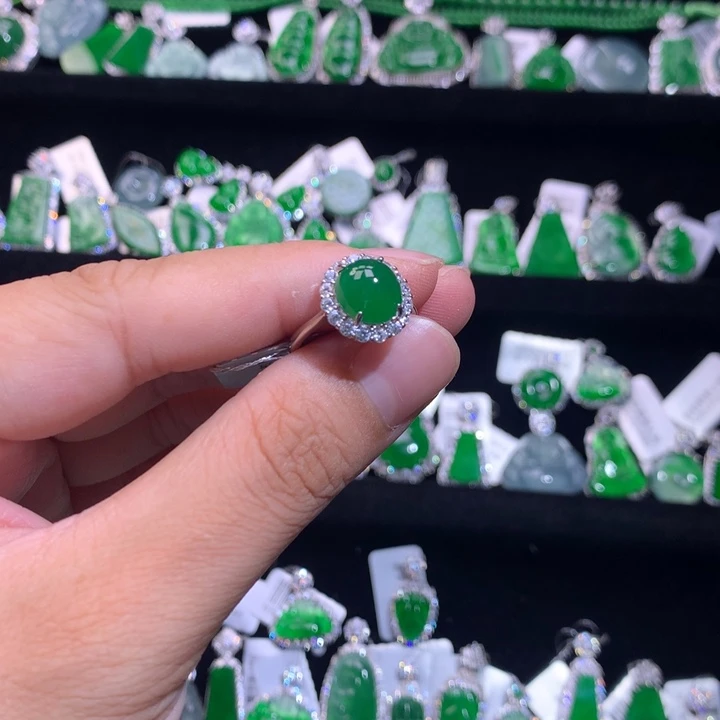 【闪购商品】颈饰银S925镶嵌翡翠天然翡翠