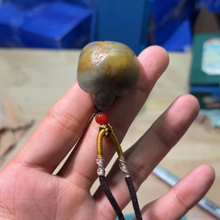 未镶嵌和田玉（糖玉）挂件