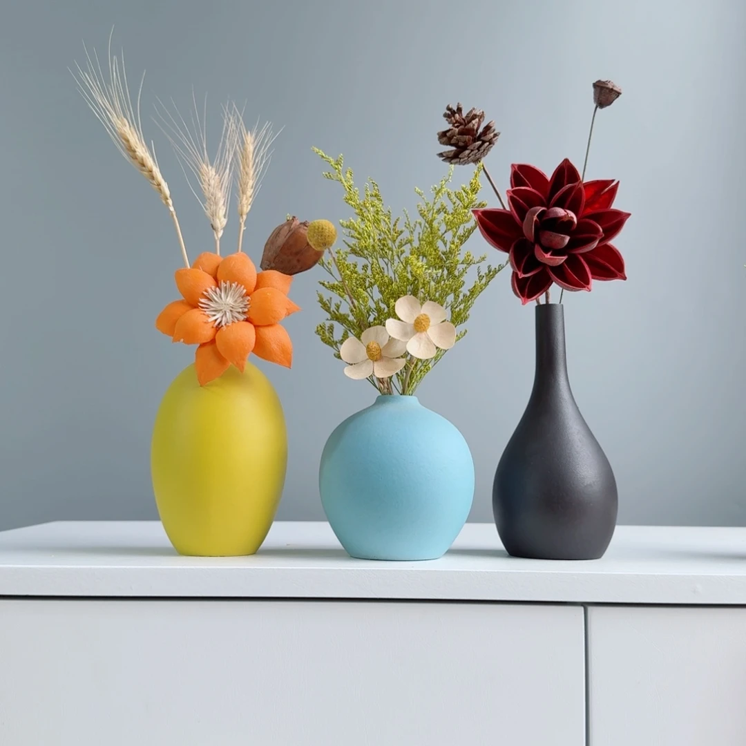 瓷片陶瓷小花瓶含花总高约20-30cm