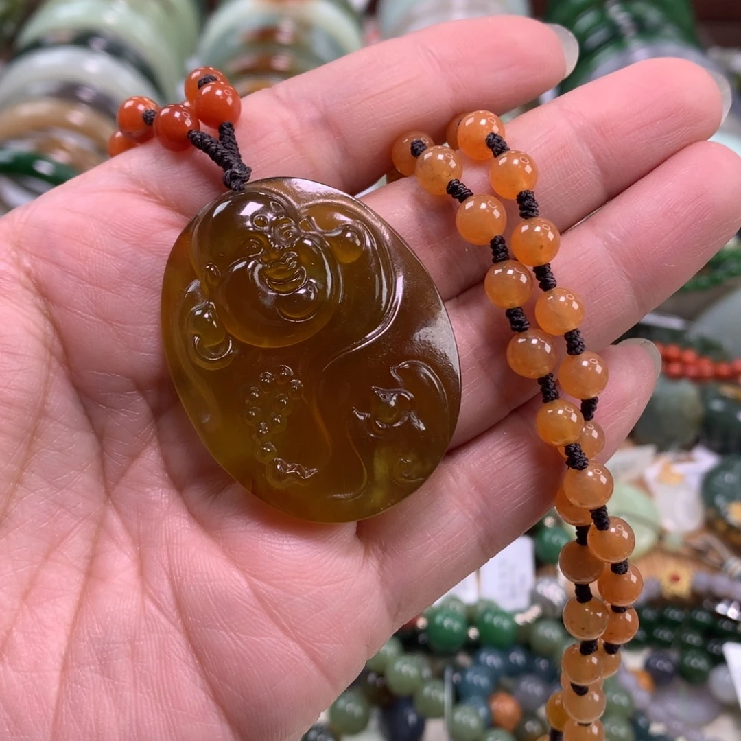 岫玉未镶嵌颈饰吊坠
