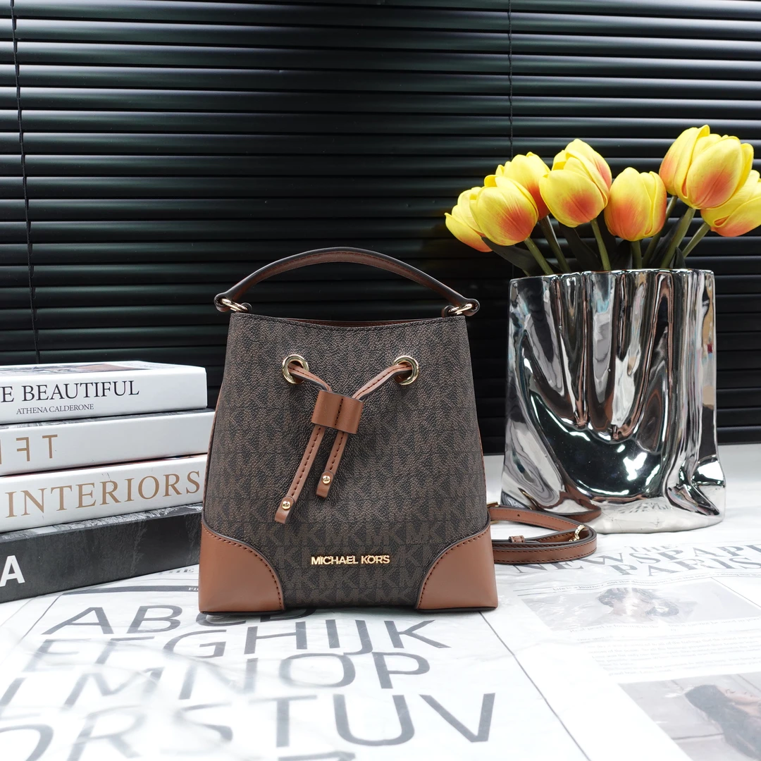 95新 MICHAEL KORS/迈克高仕 单肩包/T10323569