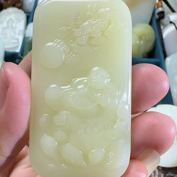 颈饰未镶嵌和田玉