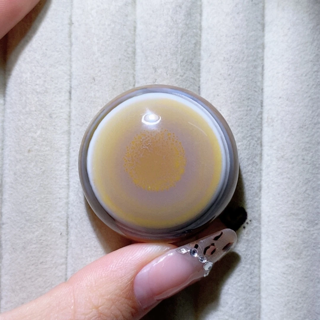 大***道玛瑙/玉髓未镶嵌颈饰