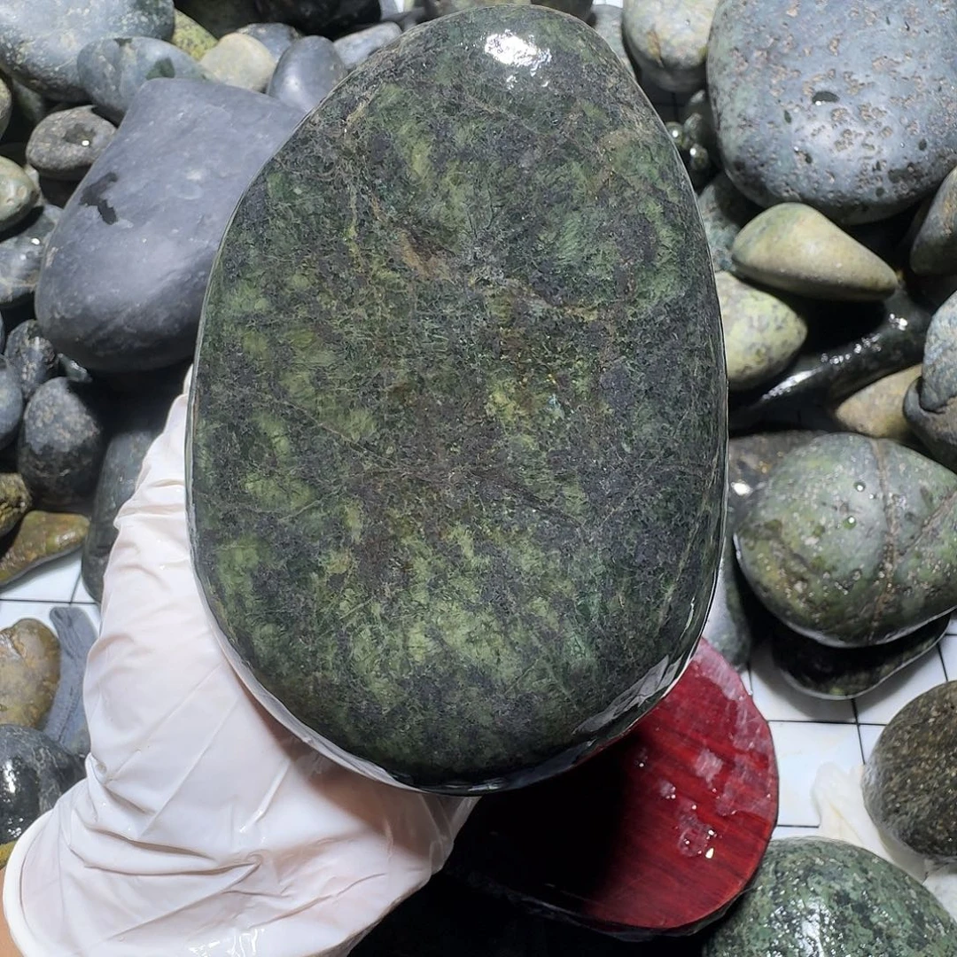 l***i蛇纹石玉未镶嵌西藏藏玉药王石