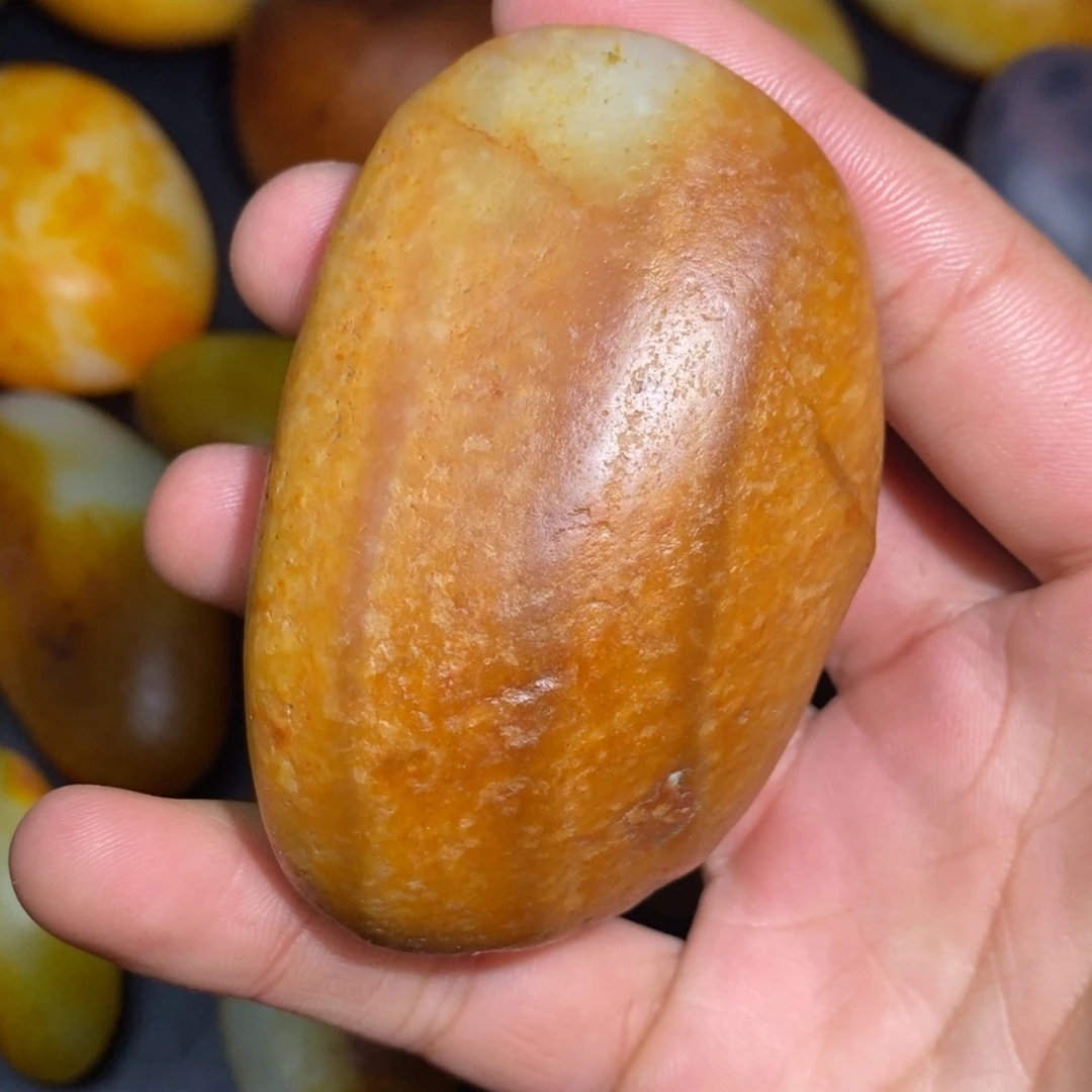 和田玉未镶嵌珠宝奇石