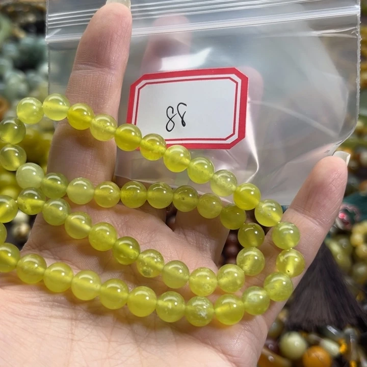 足铂镶嵌蛇纹石玉手链