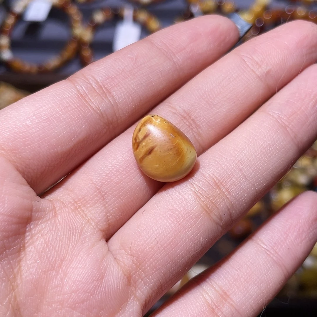 未镶嵌蜜蜡裸石福利