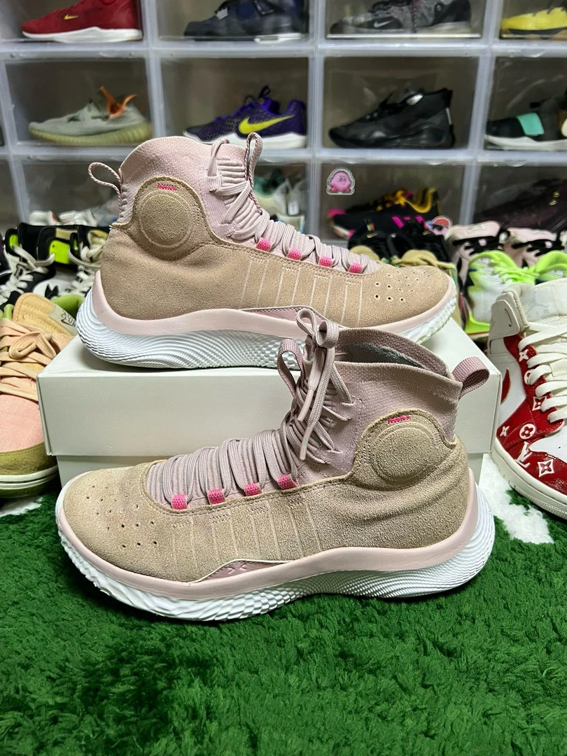 95新 maje 42.5码/库里4白粉篮球鞋/二手正品