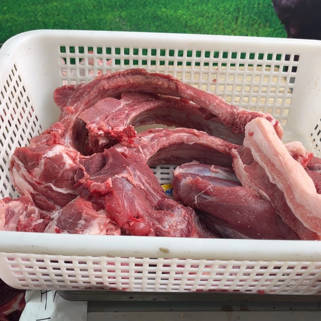 中国大陆60黑猪包装黑猪