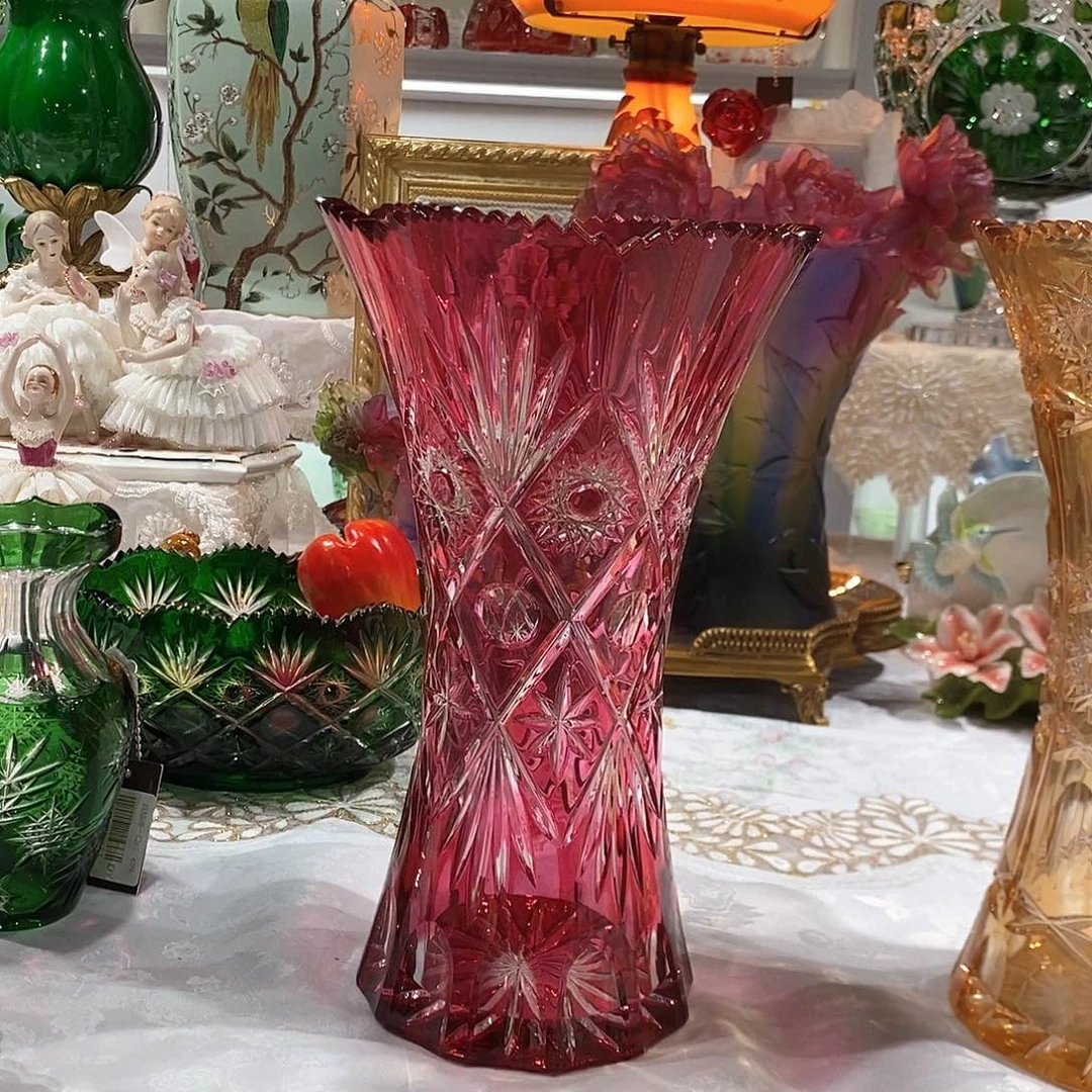 摆件进口水晶金红料小蛮腰花瓶