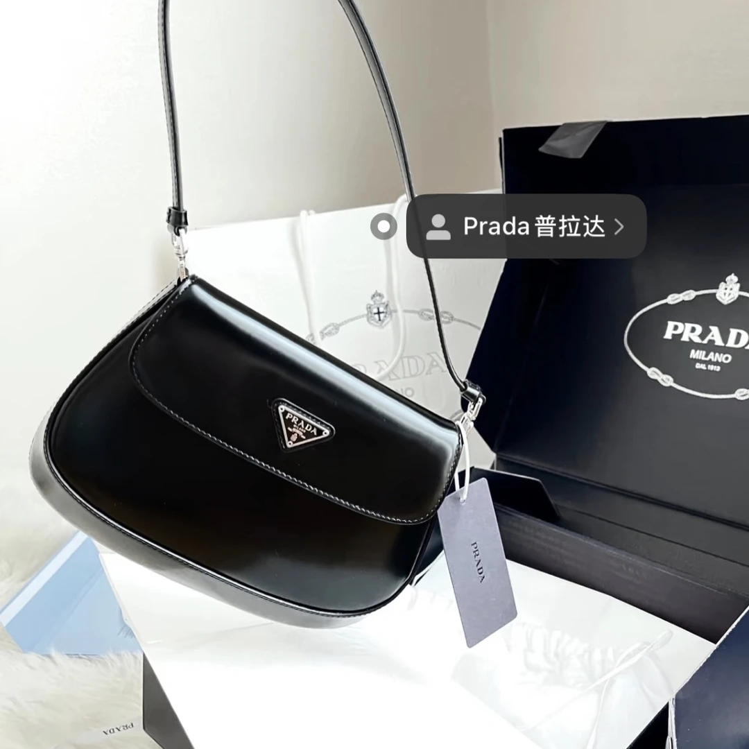 95新 Prada/普拉达 黑银cleo小号单肩包