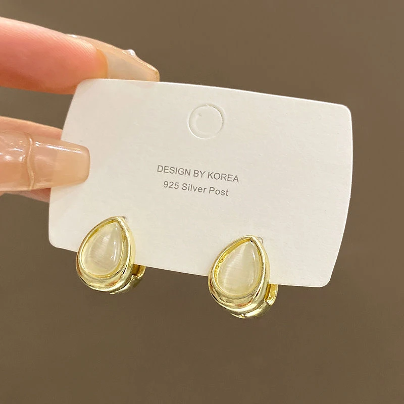 铜合金耳饰 轻奢高级感水滴设计感耳扣新款气质高级感耳饰1134