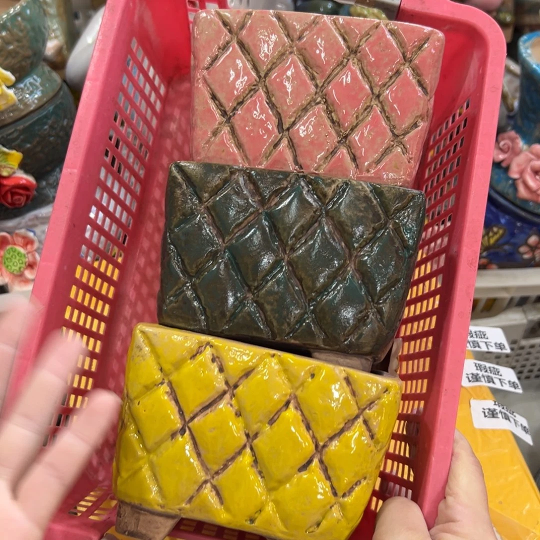 花盆拍满20元发货，退款拉黑