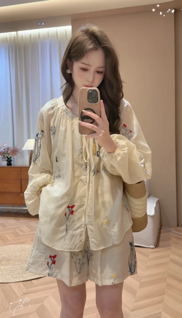 亚麻天丝系带衬衫套装女设计感新中式碎花上衣+短裤小个子2025夏