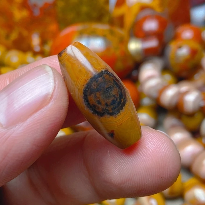 玛瑙/玉髓未镶嵌吊坠