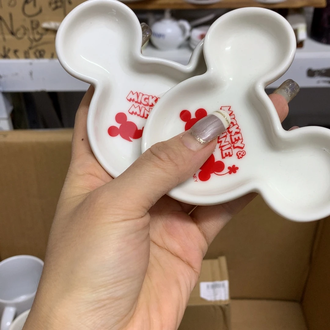 琦***月瓷片默认微瑕介意勿拍