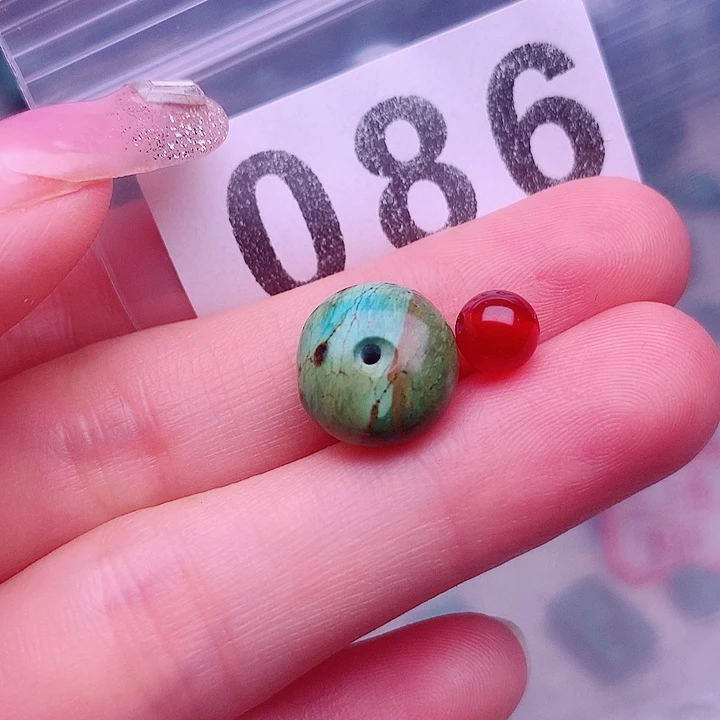南红玛瑙未镶嵌珠宝奇石