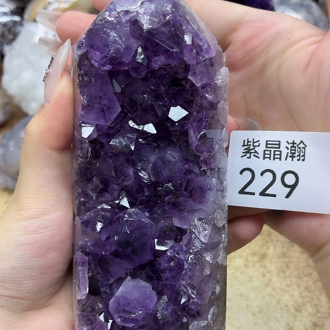 未镶嵌水晶大型摆件（非配饰）
