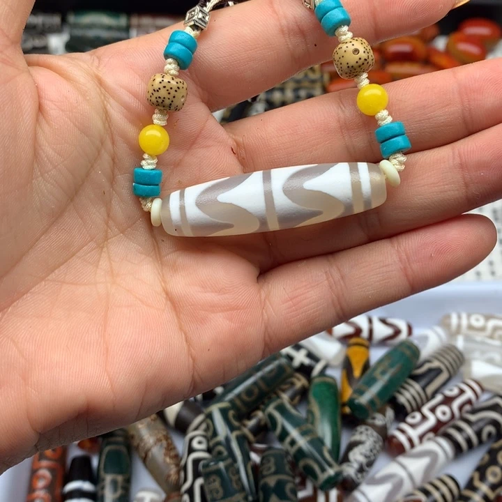 玛瑙/玉髓未镶嵌吊坠(赠链)