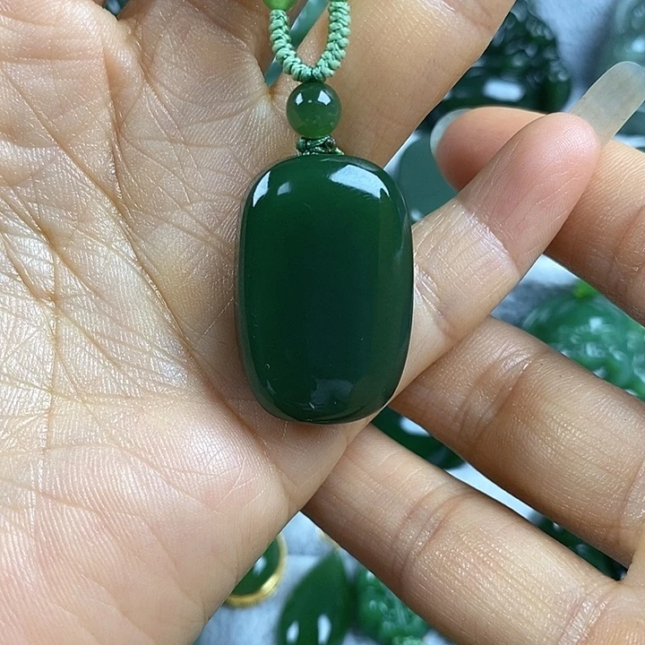 吊坠(不含链)未镶嵌和田玉（碧玉）