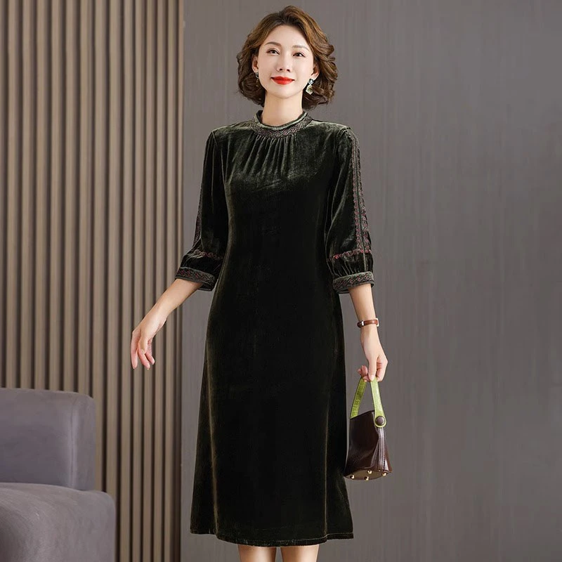 【捡漏】高端桑蚕丝真丝绒连衣裙宽松七分袖2025秋冬新款真丝绒裙
