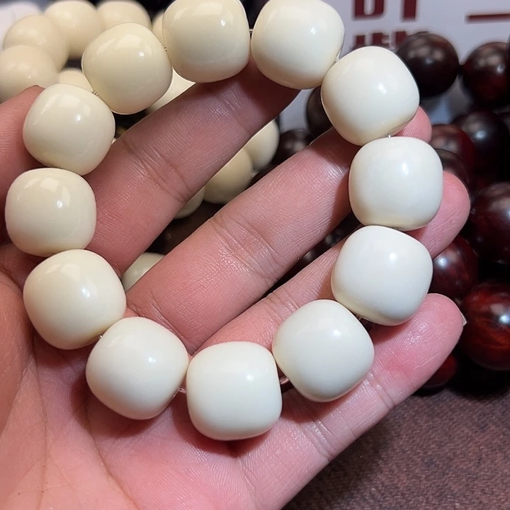 手串白玉菩提好的