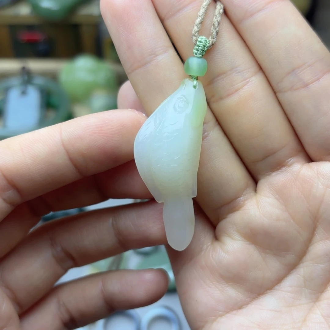 无***限和田玉未镶嵌颈饰