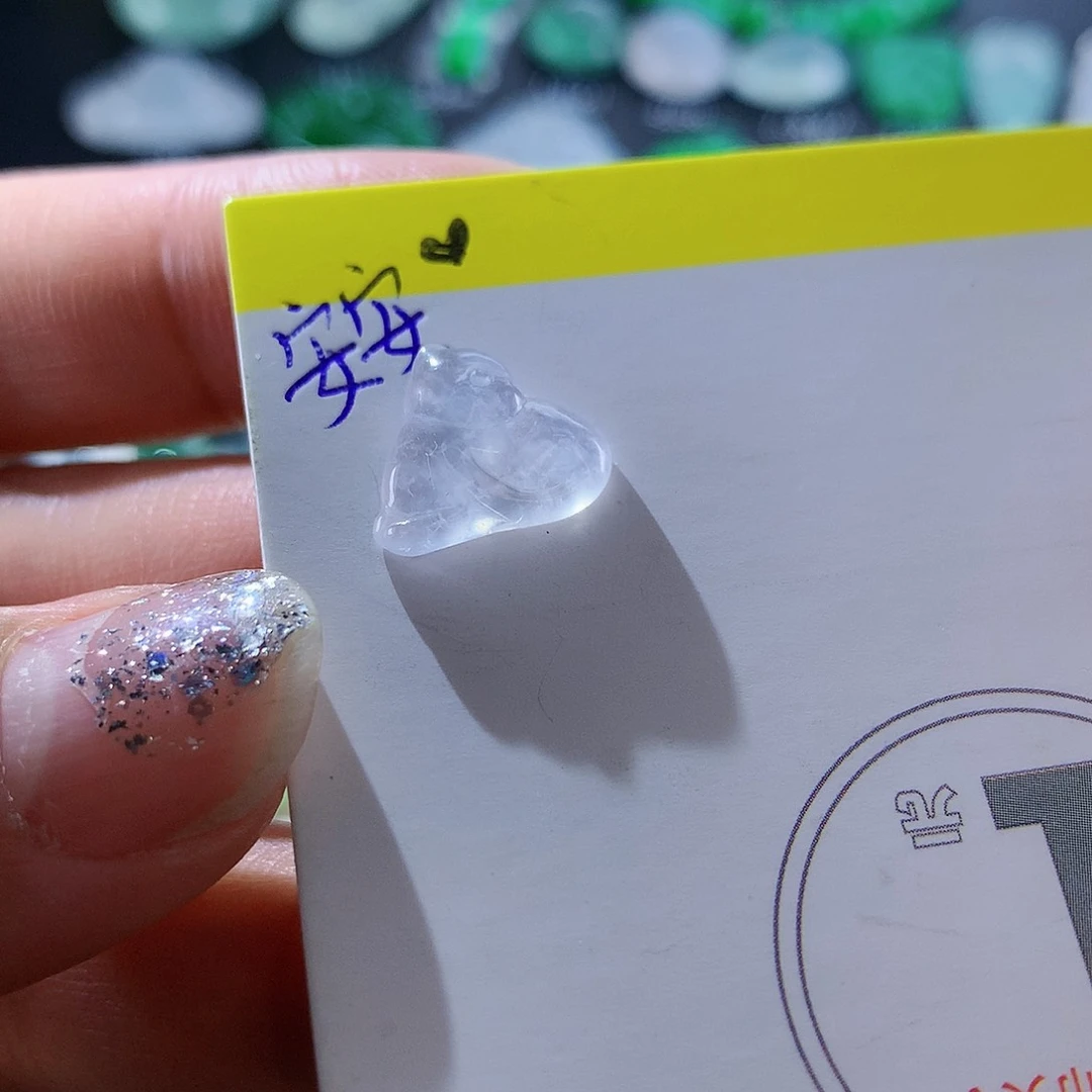 翡翠颈饰未镶嵌天然翡翠高冰猫