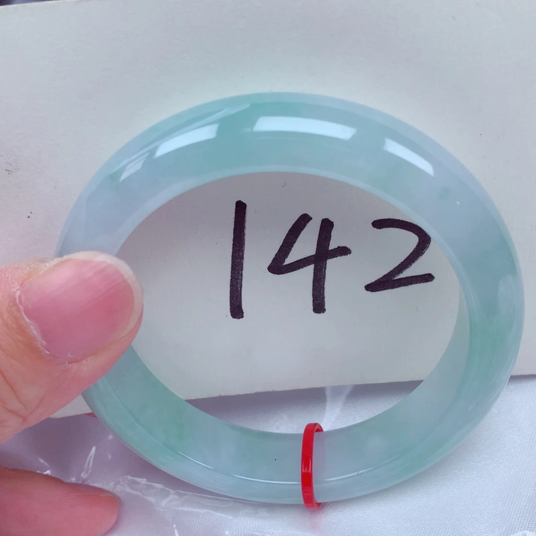 翡翠未镶嵌手镯翡翠