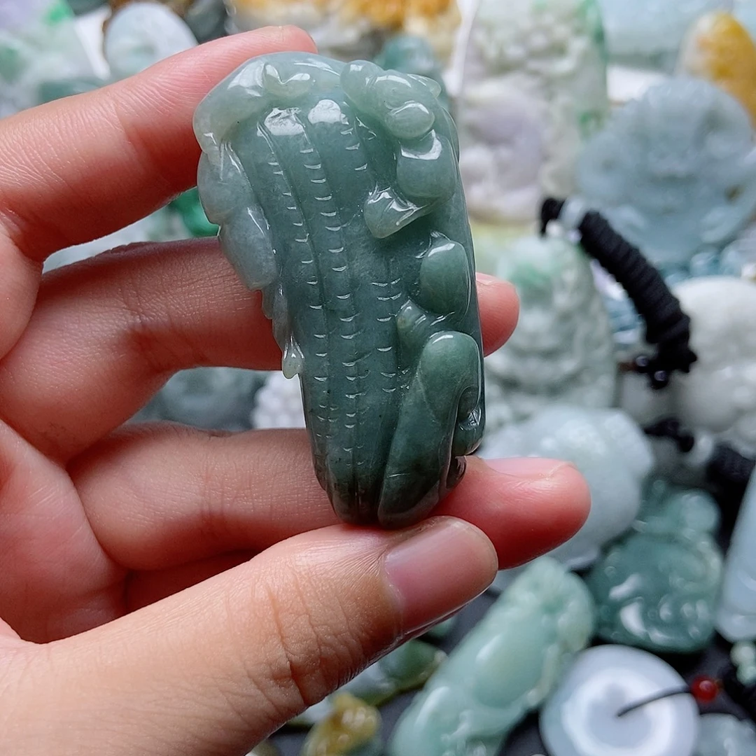 翡翠未镶嵌吊坠(不含链)1