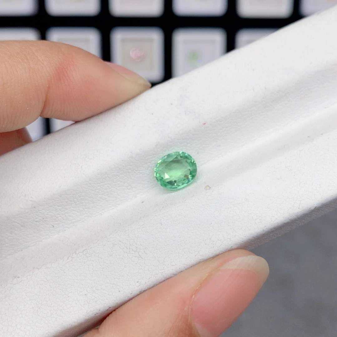 碧玺裸石未镶嵌1.53克拉