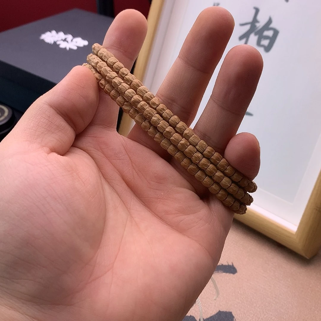 柏香籽/百香籽吊坠红油皮方块顺