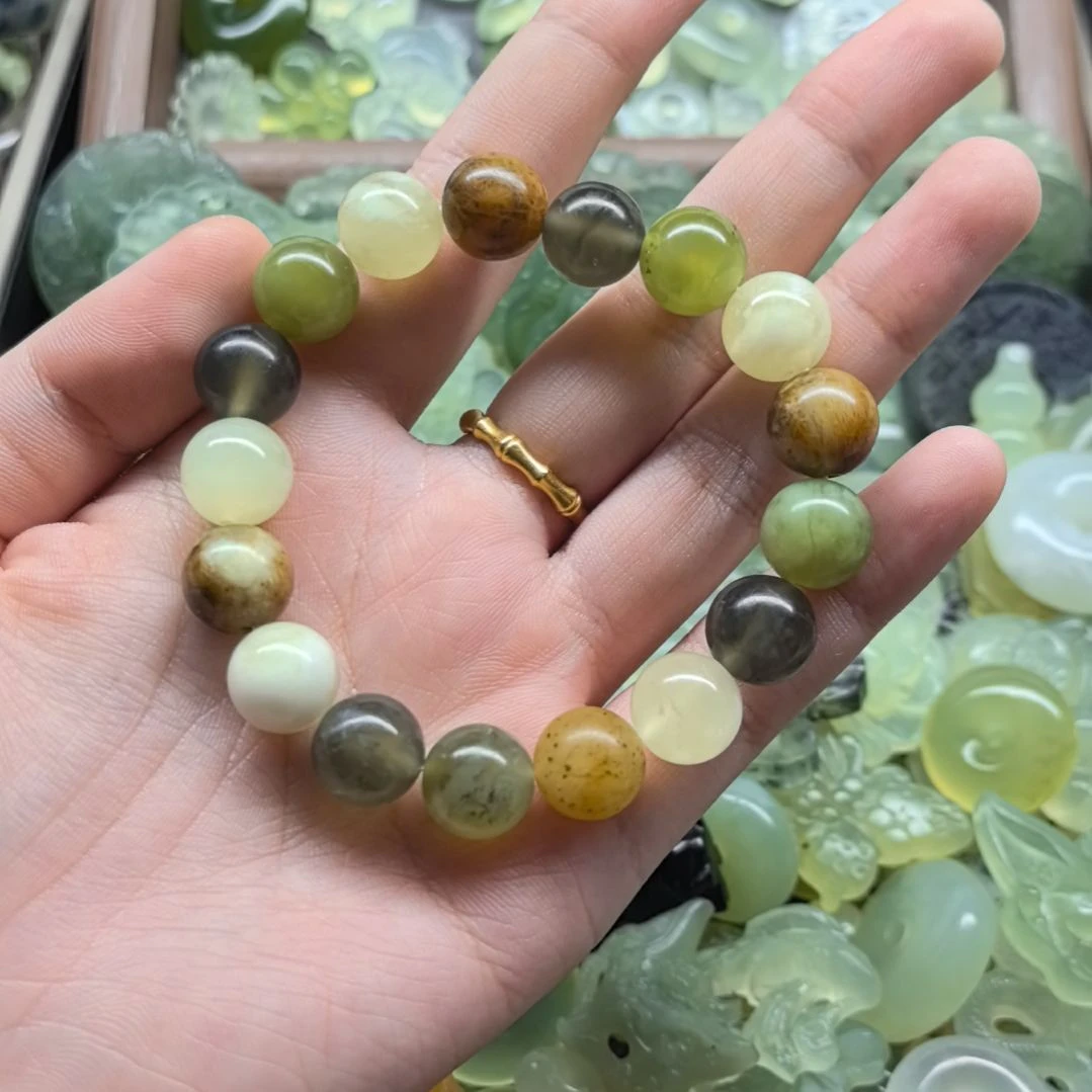 合金蛇纹石玉颈饰