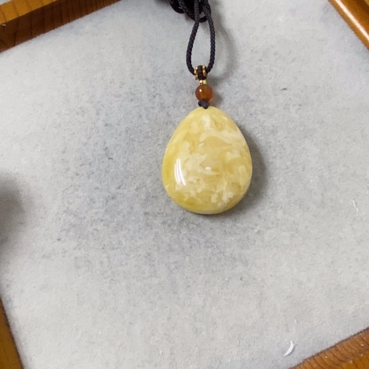 蜜蜡裸石未镶嵌吊坠