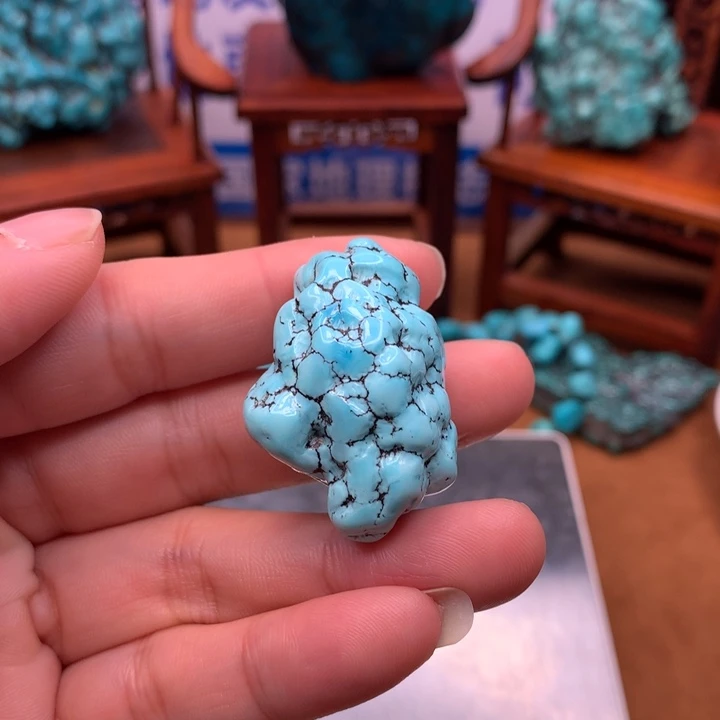 绿松石原矿未镶嵌禹*