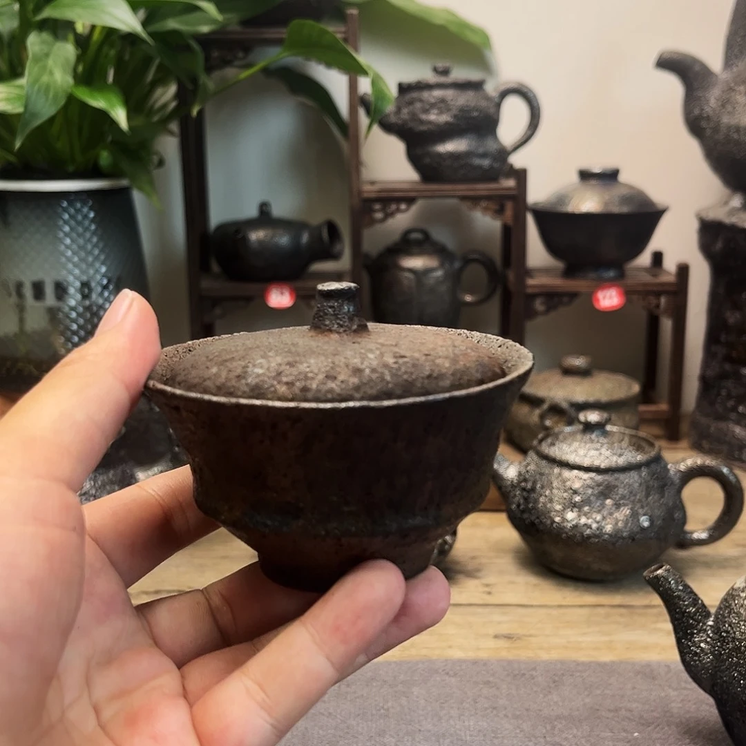 半***卖荥经黑砂馒头窑精美盖碗